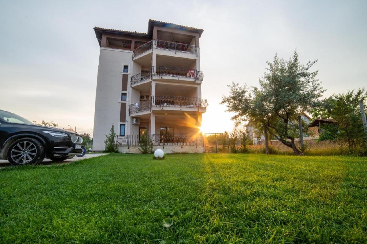 Breeze Villa Mamaia Nord Navodari Ngoại thất bức ảnh