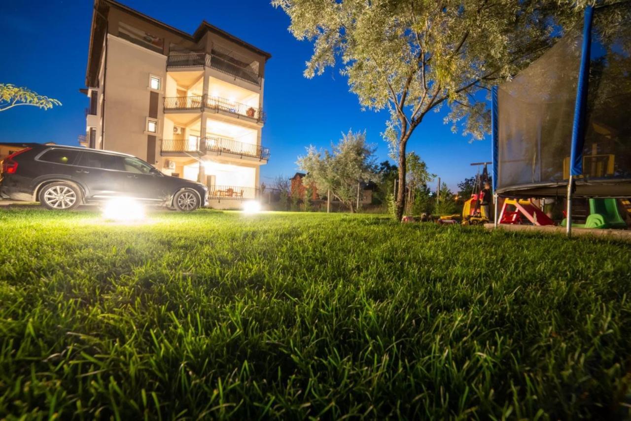 Breeze Villa Mamaia Nord Navodari Ngoại thất bức ảnh